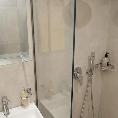 Urban Omonoias Aparthotel Kavala