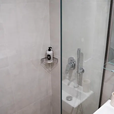 Urban Omonoias 3*